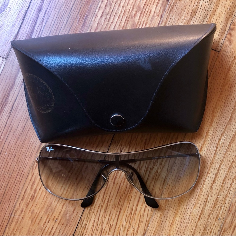 Ray-Ban Aviator Sunglasses